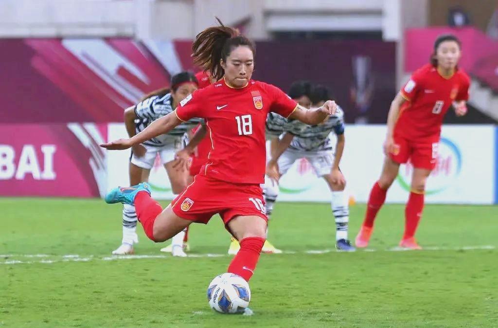 日本女足队员展现出顽强拼搏的精神的简单介绍 日本女足队员展现出顽强拼搏的精神的简单介绍