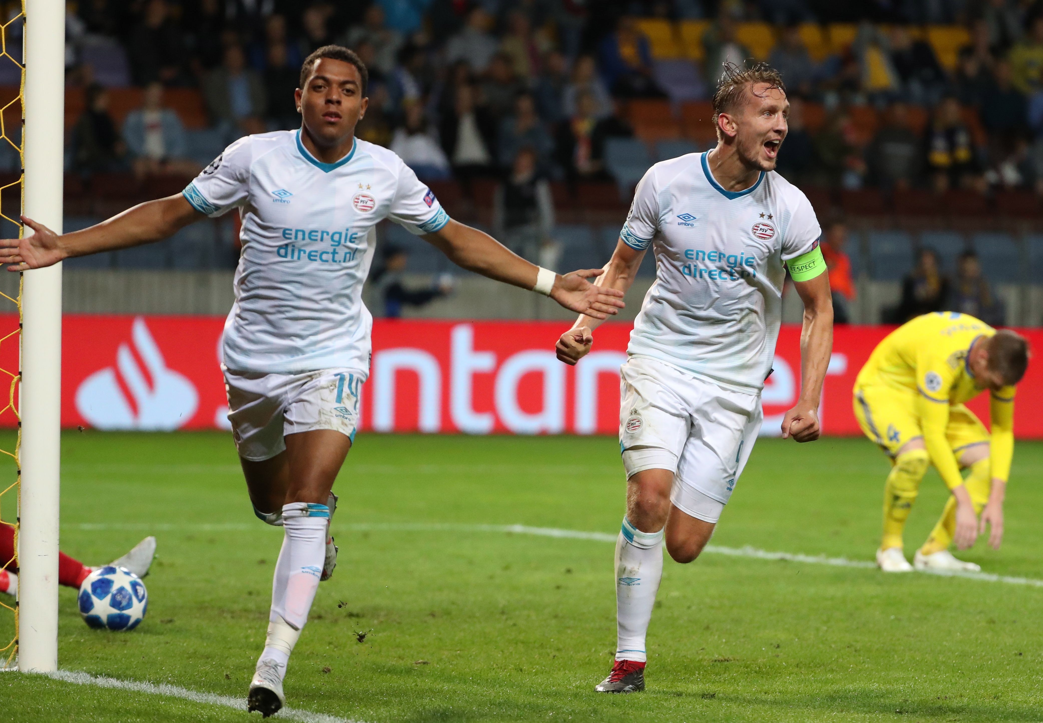 开云体育平台APP-荷兰惊险胜波黑，挺进半决赛的简单介绍