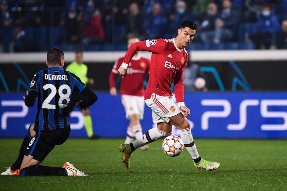 关于比利亚雷亚尔客场大捷领跑积分榜的信息 关于比利亚雷亚尔客场大捷领跑积分榜的信息