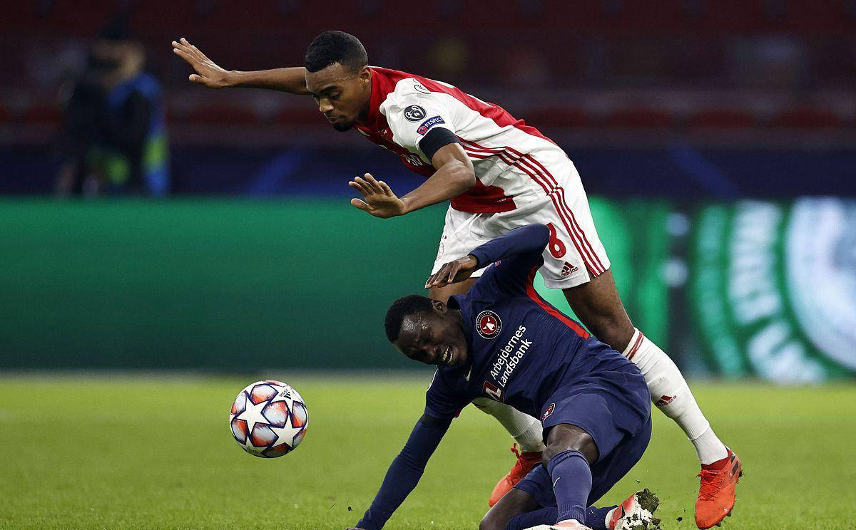 开云体育在线-阿贾克斯战胜对手，取得重要胜利的简单介绍