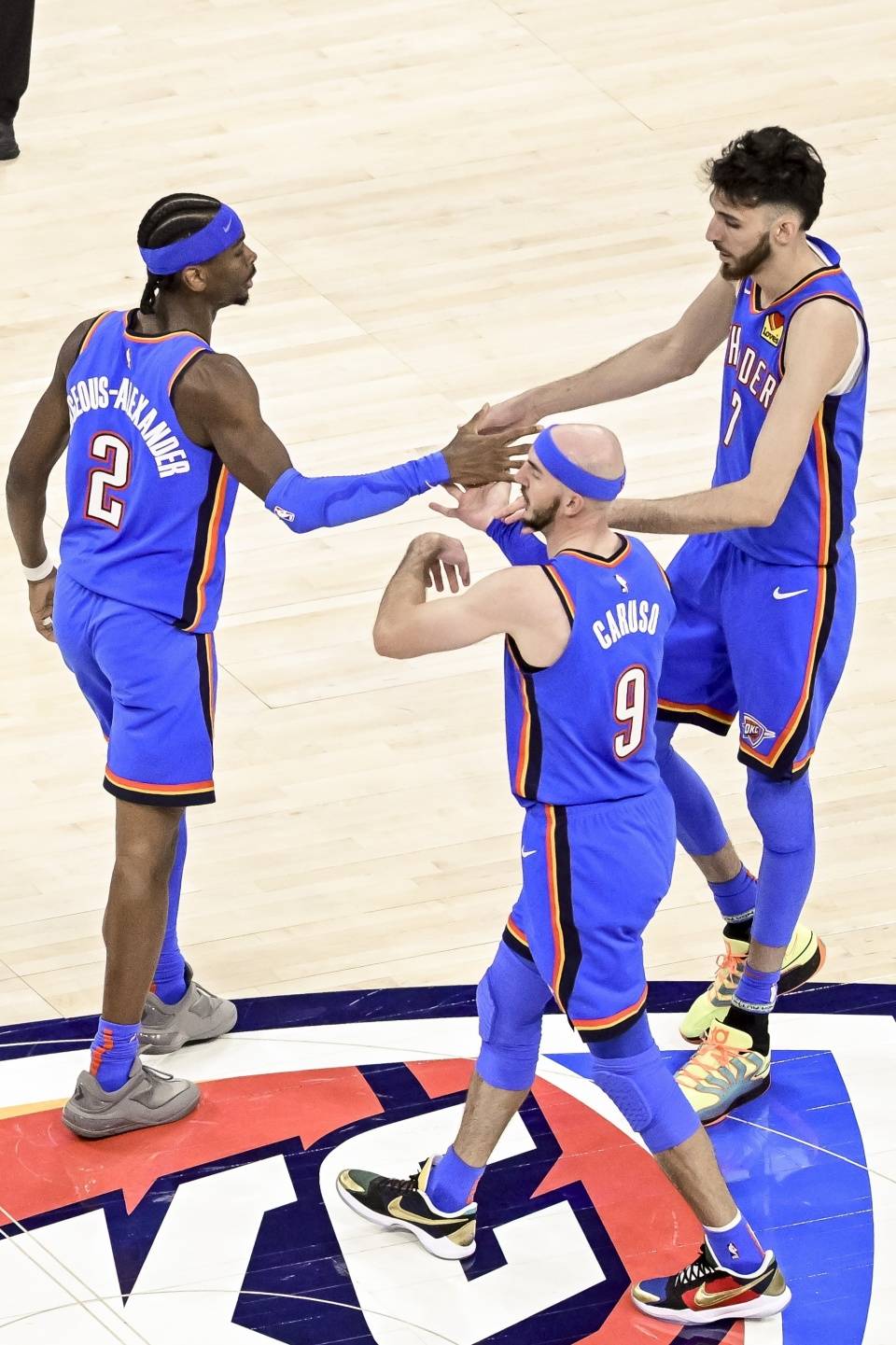 包含赔率出炉，热门球队夺冠机会较大的词条