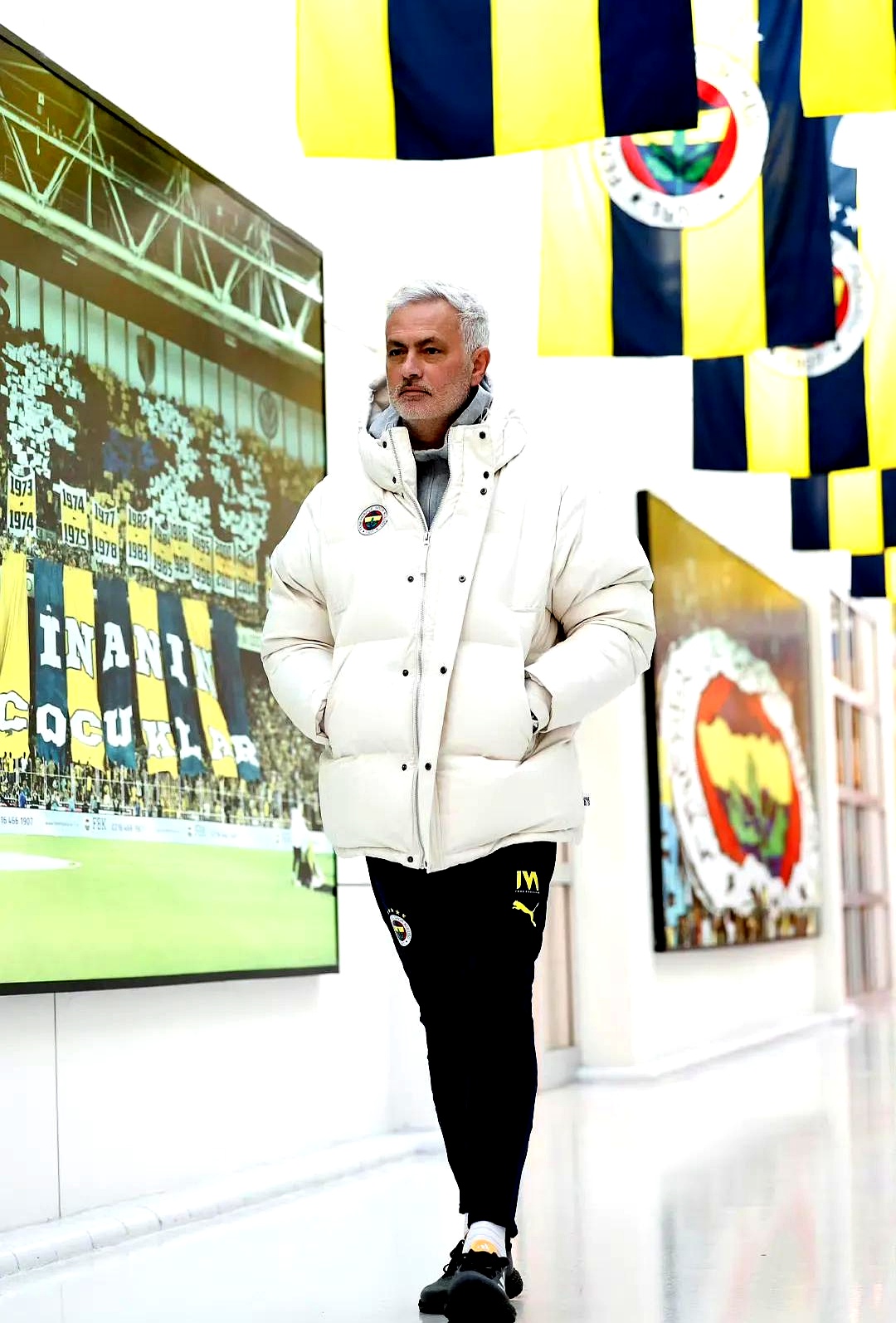 关于得克斯特主场击败对手,取得关键三分的信息 关于得克斯特主场击败对手,取得关键三分的信息