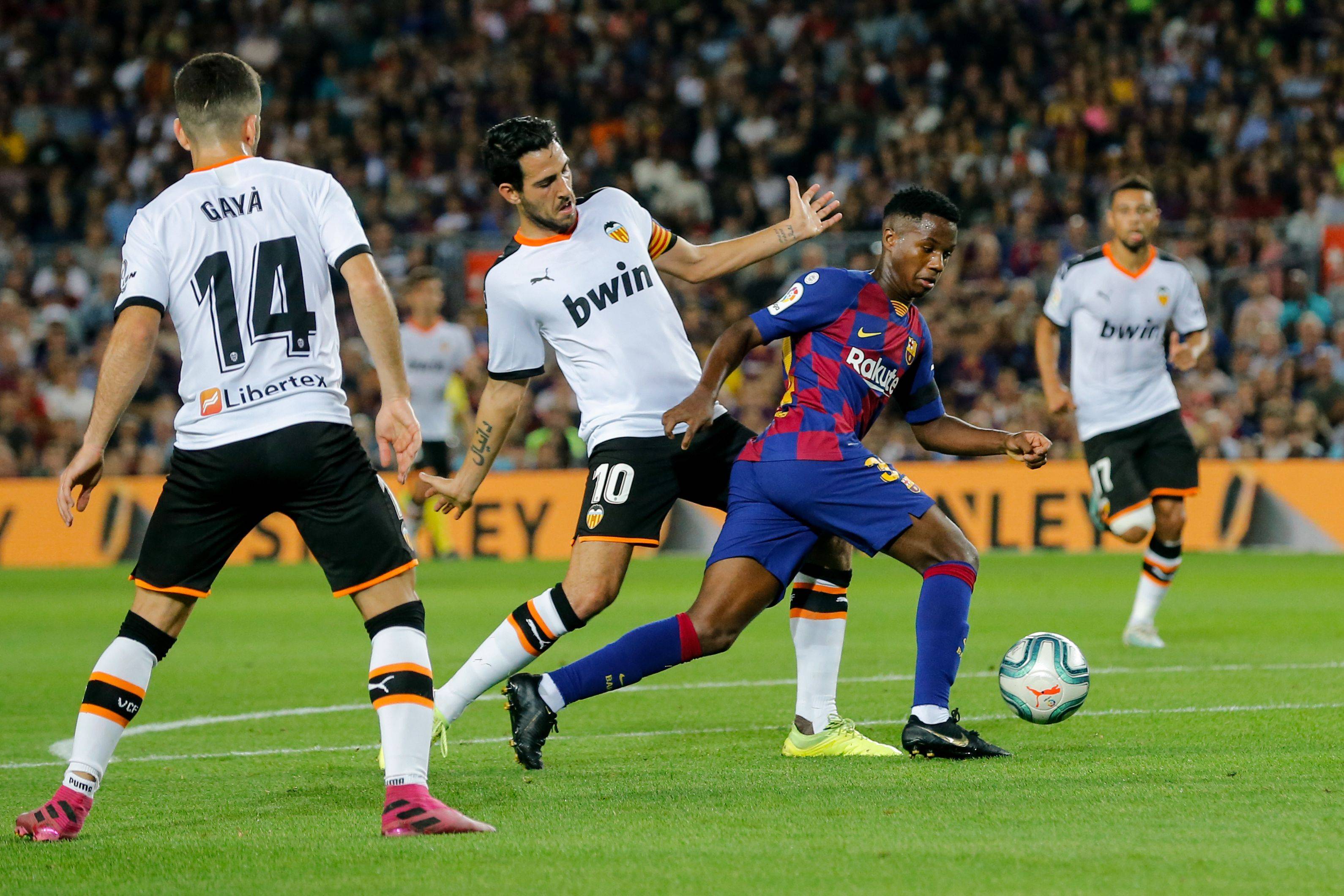 包含瓦伦西亚门将连续扑出关键球,助球队保持不败的词条 包含瓦伦西亚门将连续扑出关键球,助球队保持不败的词条