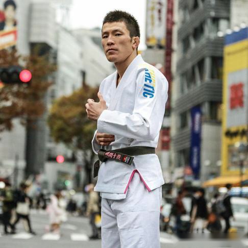 开云体育入口-亚洲猛将再度横扫：成就传奇