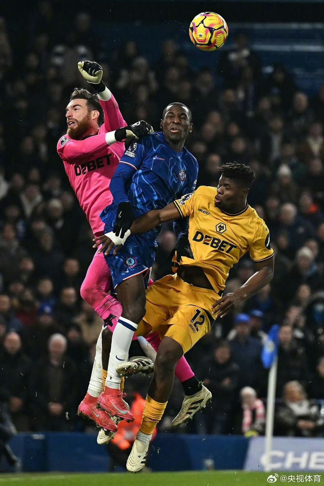 切尔西逆转取胜，豪取四连胜