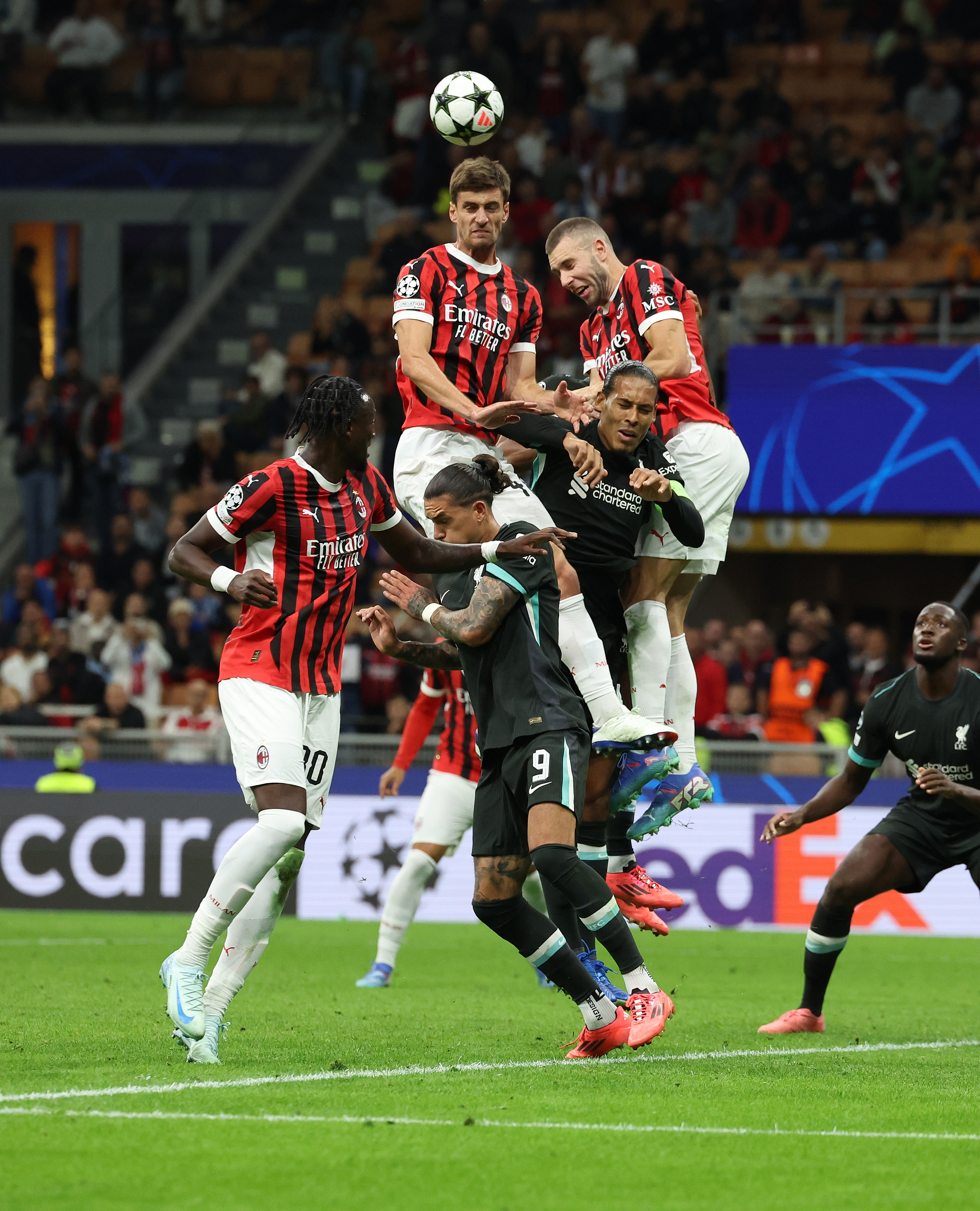 关于利物浦逆袭：AC米兰传统强队落败的信息