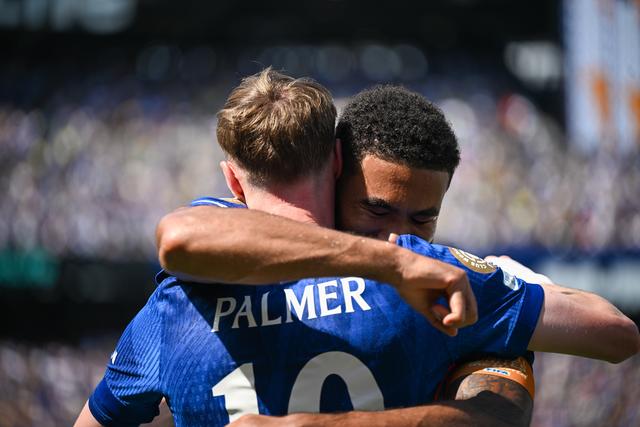 开云官网-切尔西队在英格兰足球锦标赛中获胜