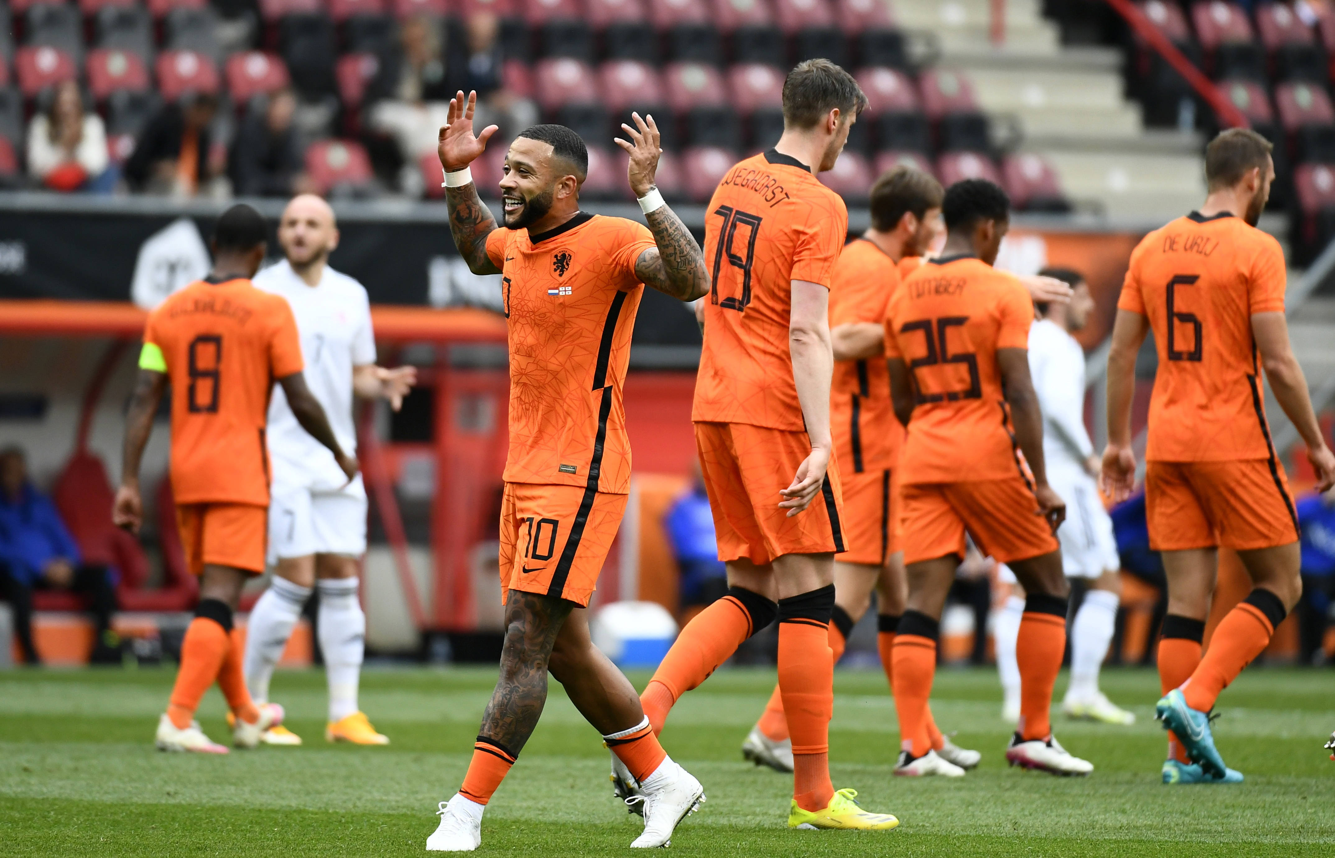 波兰计划在对立陶宛的比赛中全力以赴