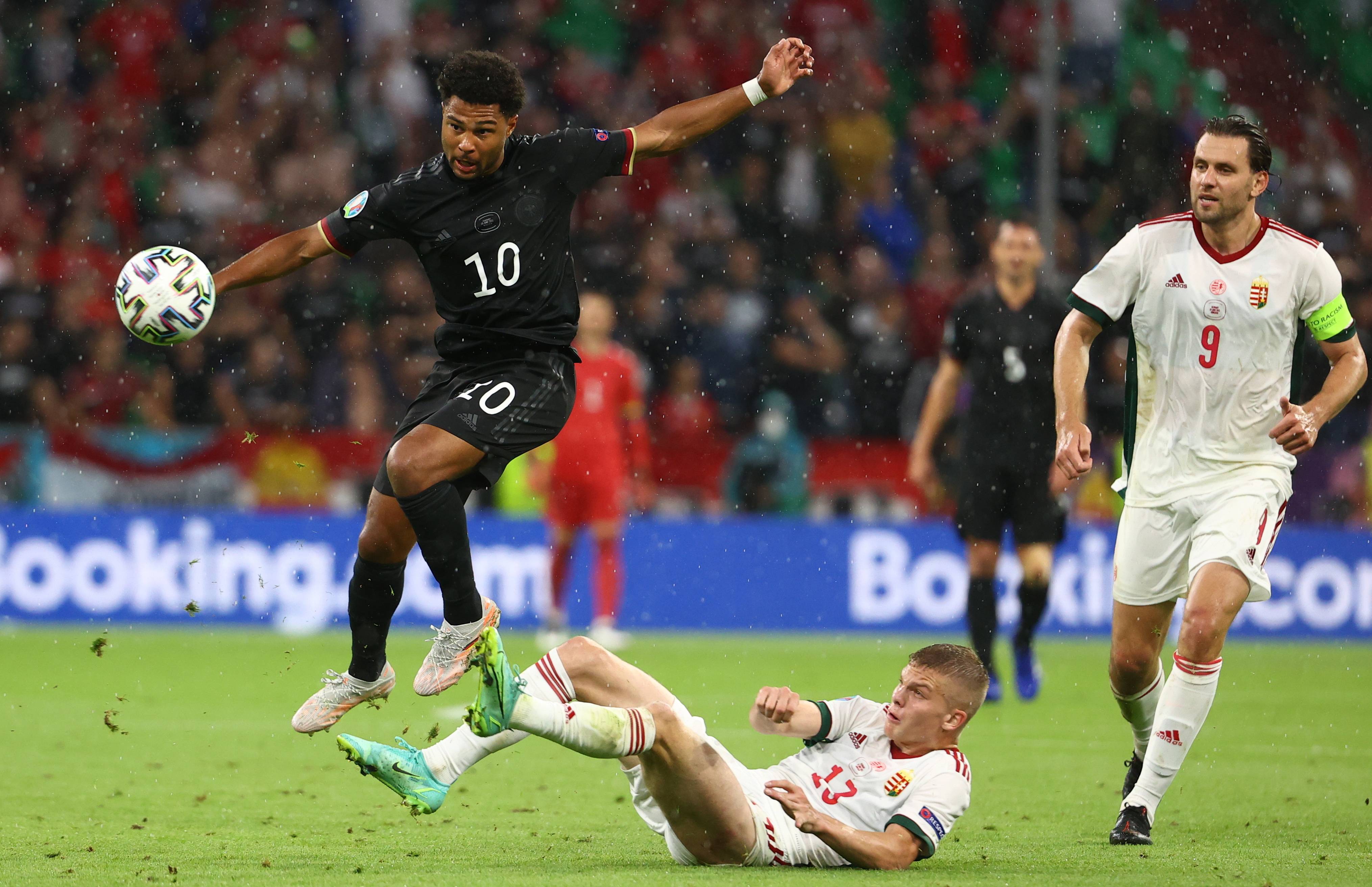 匈牙利队实现大逆转,晋级欧预赛强的简单介绍 匈牙利队实现大逆转,晋级欧预赛强的简单介绍