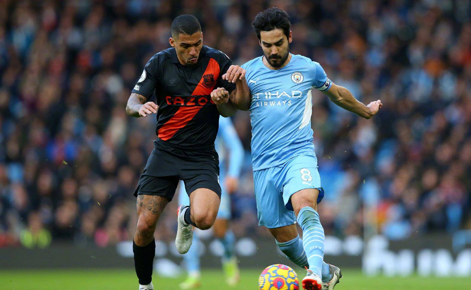 关于曼城不敌埃弗顿，斯特林点射未能拯救球队的信息