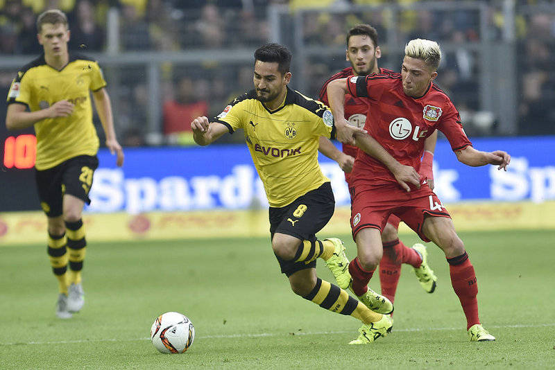 开云体育中国-多特蒙德主场大胜，德甲冠军梦犹在