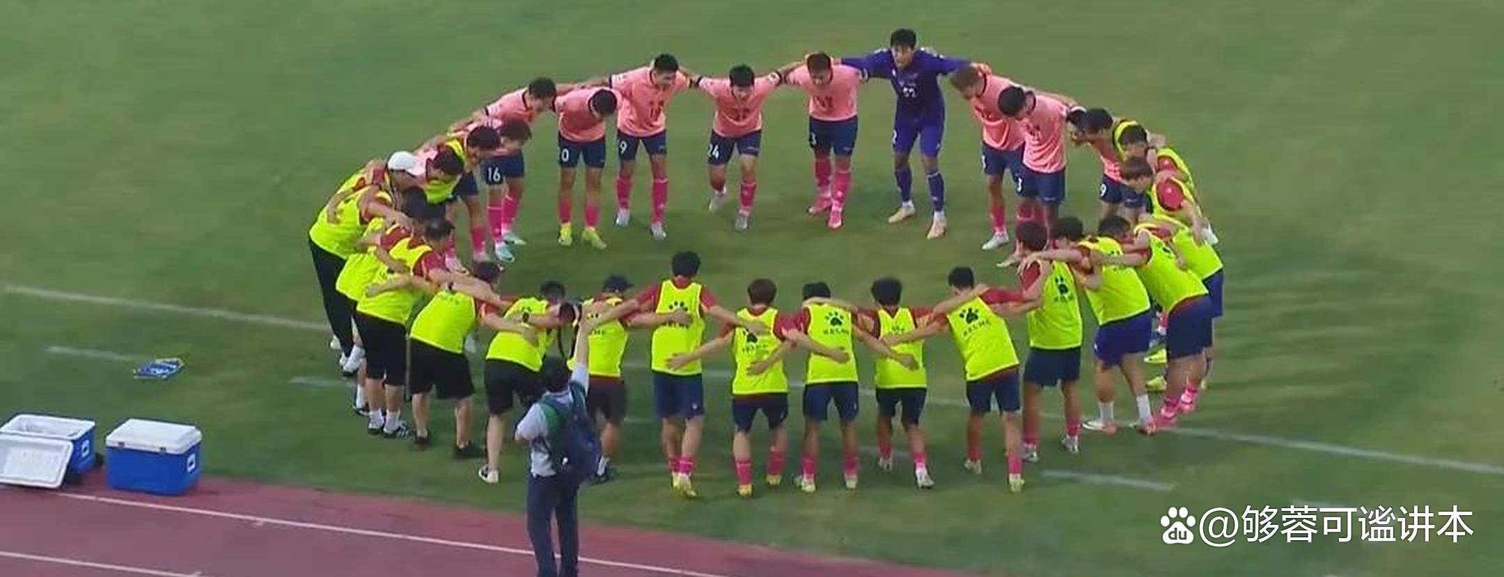 男子足球联赛再次点燃热情，球迷热情高涨的简单介绍