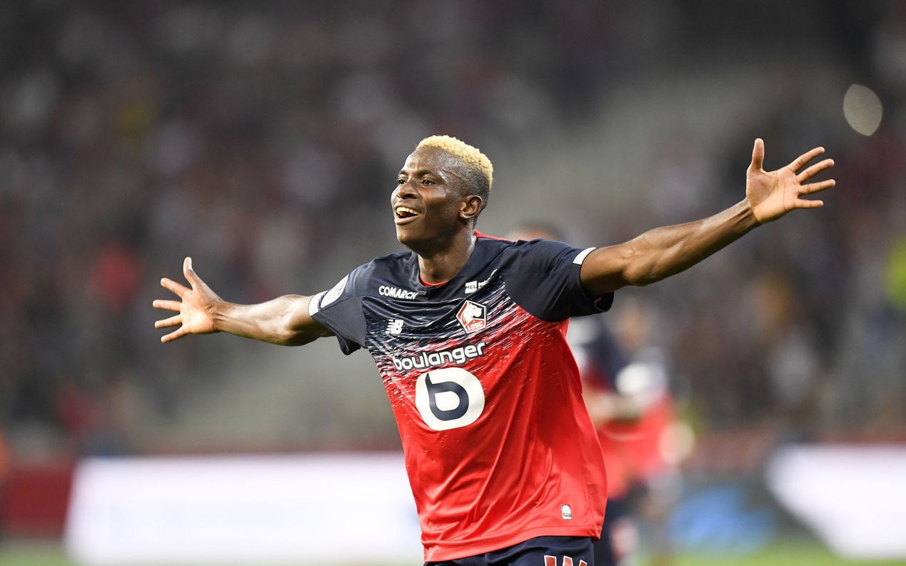 包含图卢兹客场胜利，保持稳定排名的词条