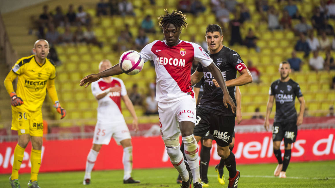 摩纳哥前锋荣获法甲最佳射手奖的简单介绍