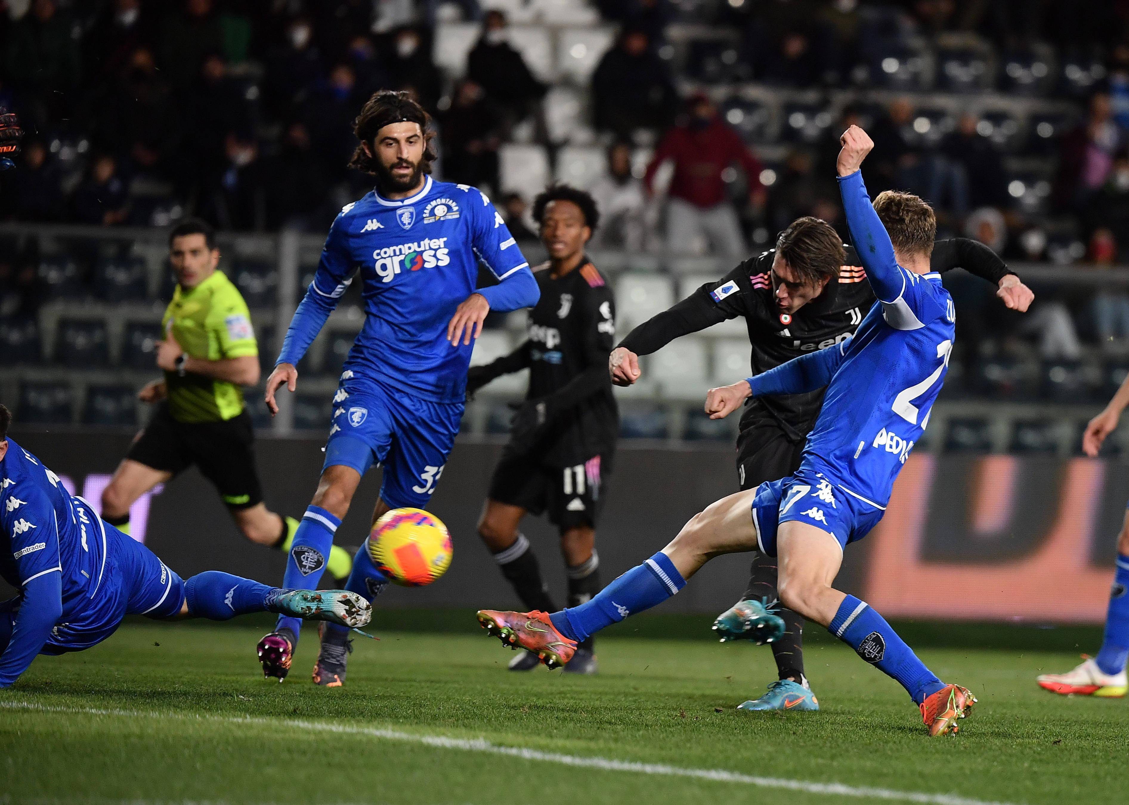 开云体育平台APP-包含热那亚球迷誓言支持球队，共同创造辉煌的词条