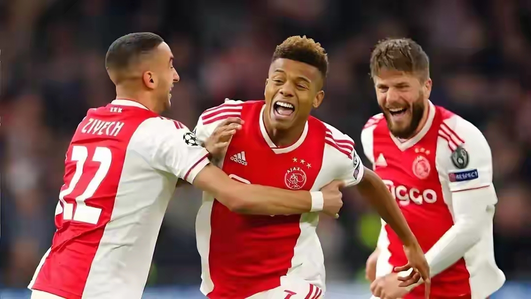 开云体育-阿贾克斯完胜切尔西，比取得胜利