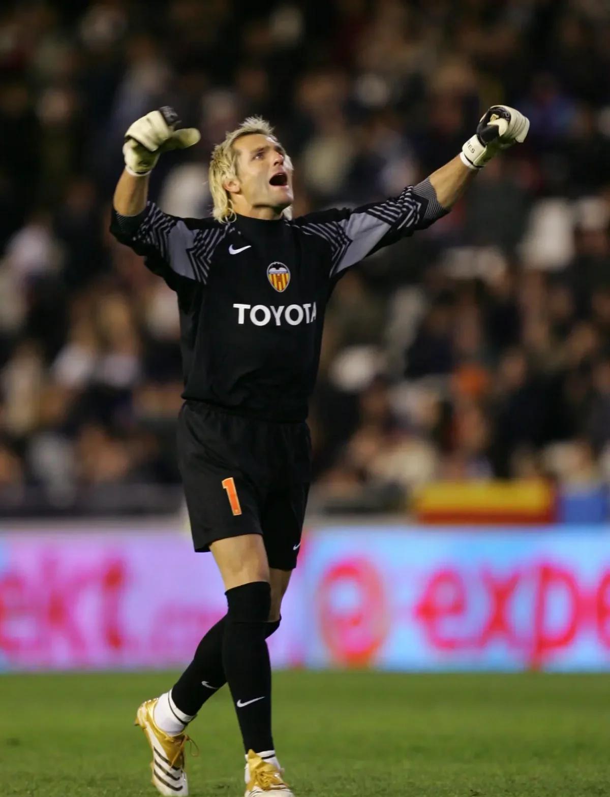 包含瓦伦西亚中场伤愈,有望复出的词条 包含瓦伦西亚中场伤愈,有望复出的词条