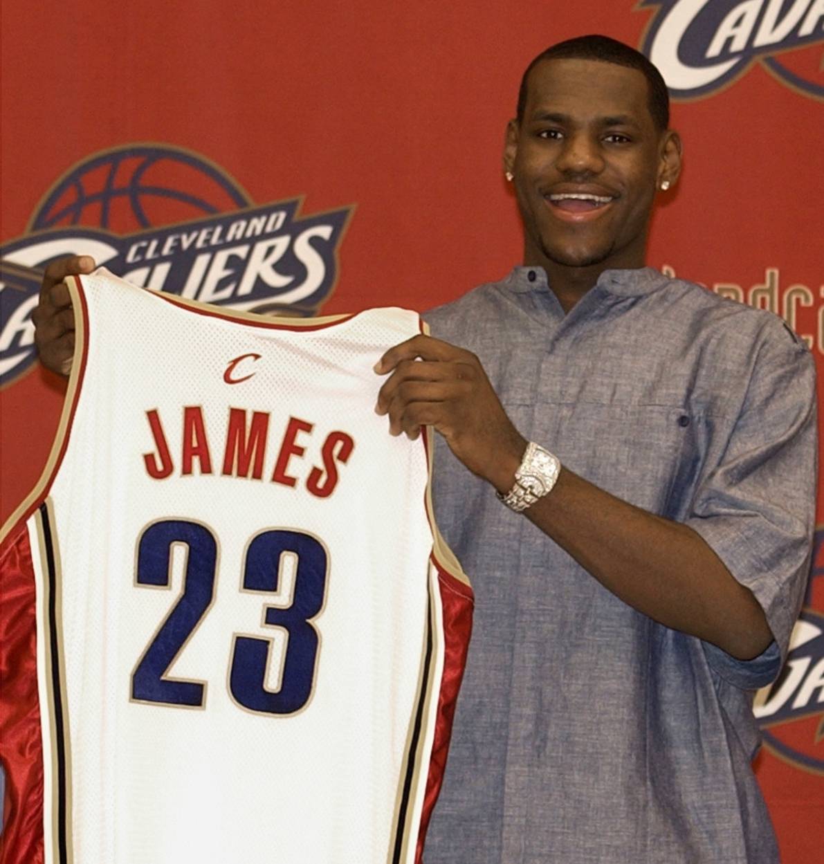 包含网球明星詹姆斯将落败的词条