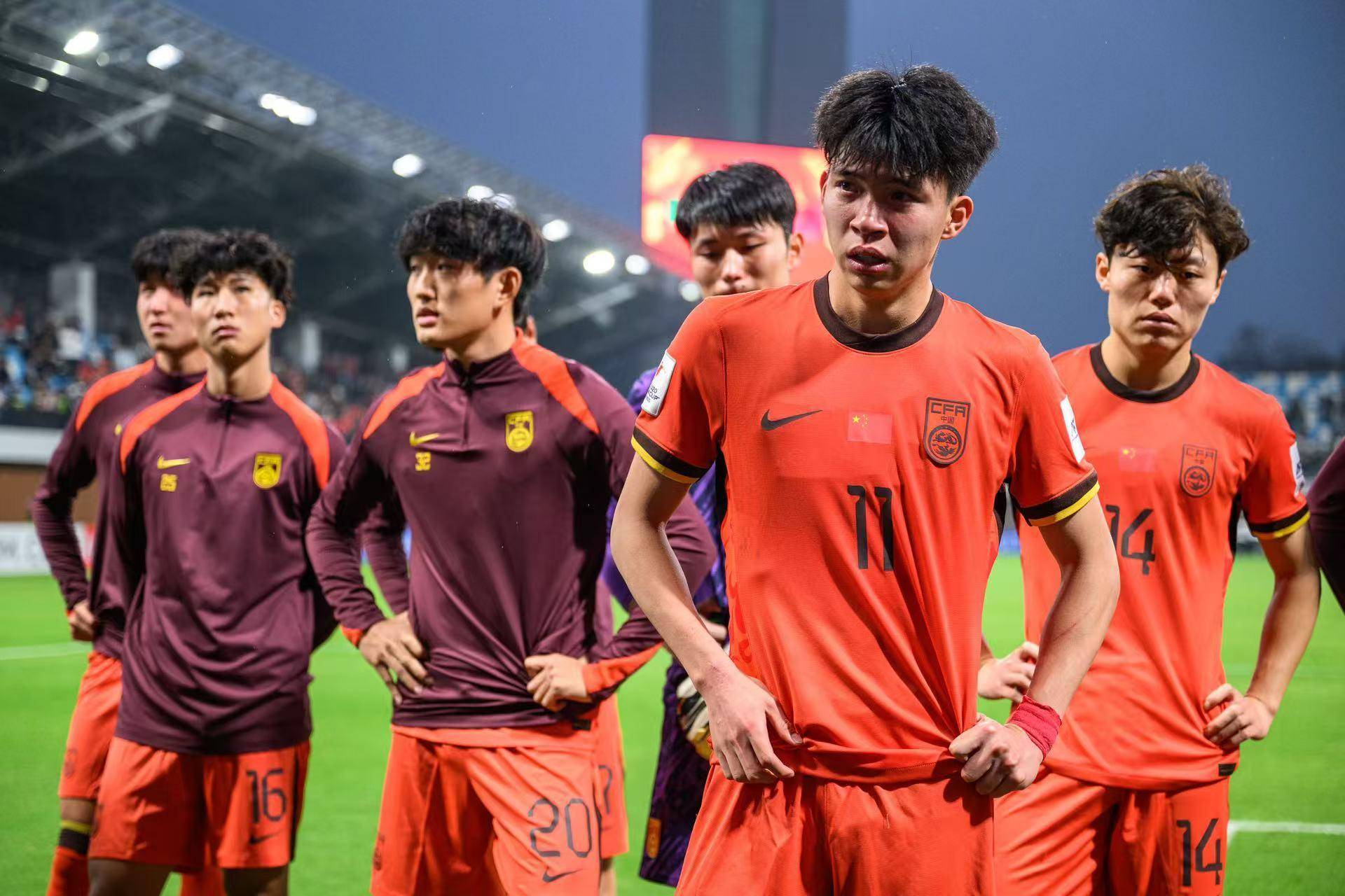 开云体育平台APP-包含亚洲足球赛事中，国内队伍获得突破性胜利的词条