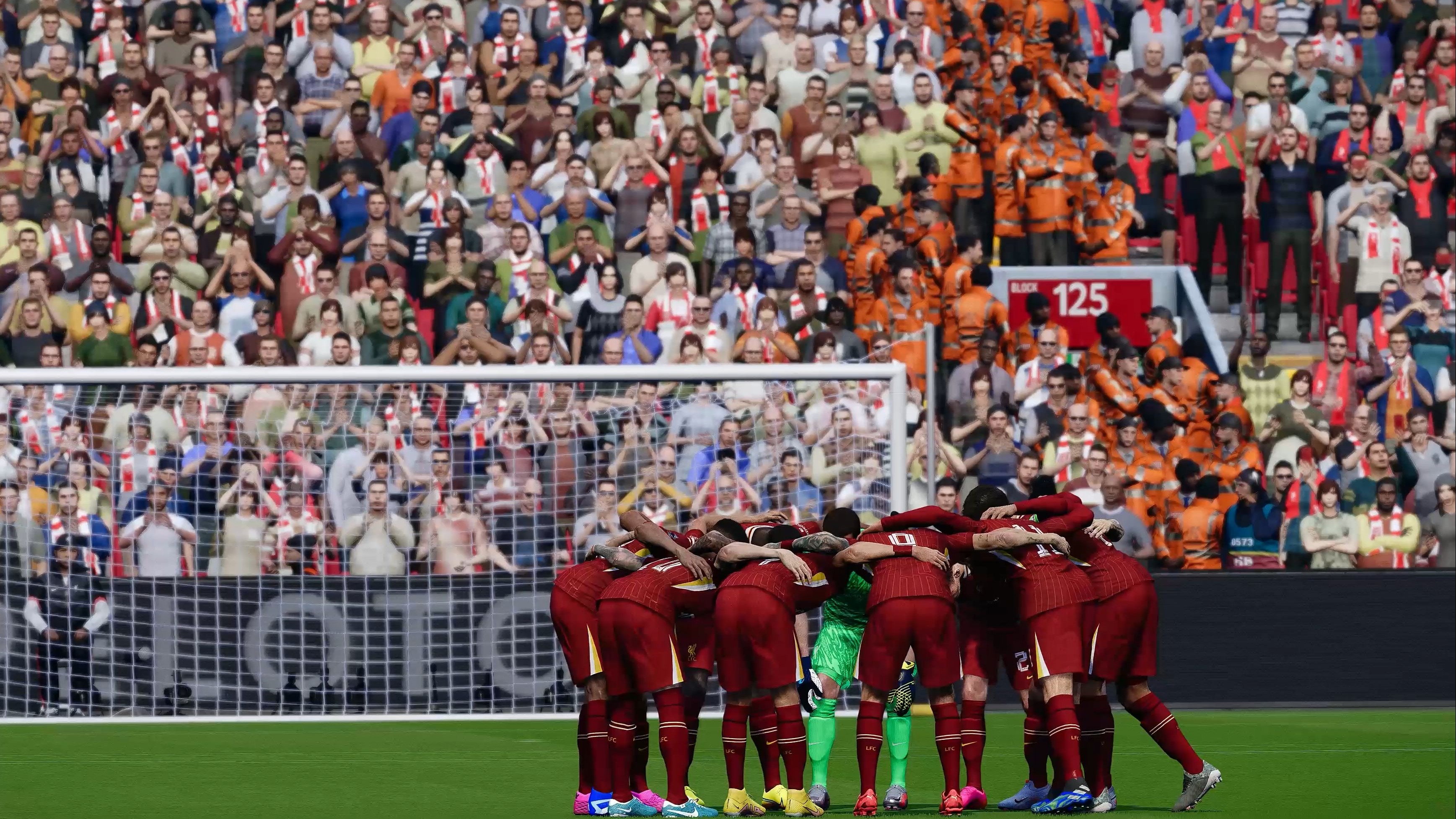 关于紧张激烈的足球比拼,现场热闹非凡的信息 关于紧张激烈的足球比拼,现场热闹非凡的信息