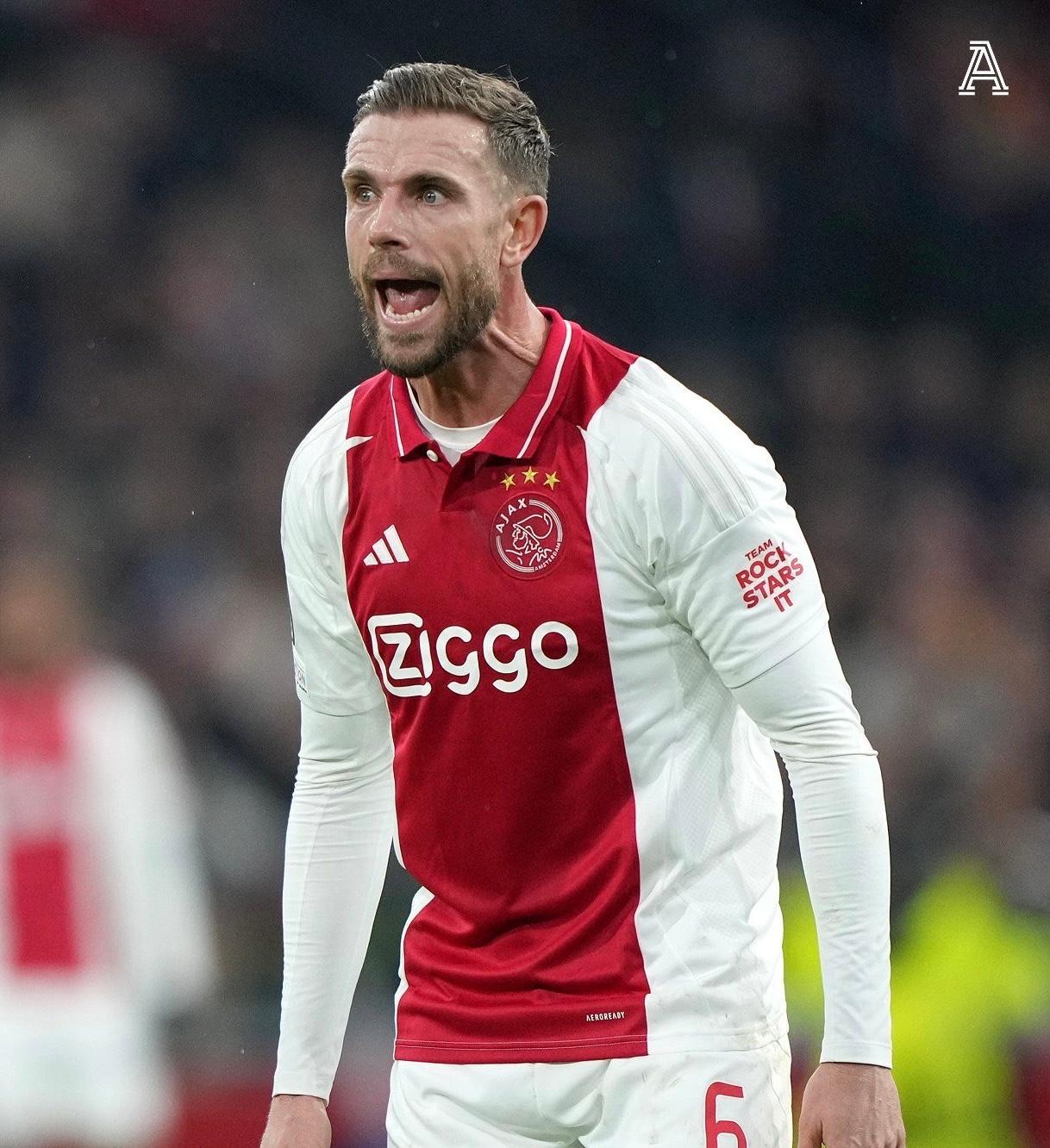 阿贾克斯客场击败强敌,领先优势扩大的简单介绍 阿贾克斯客场击败强敌,领先优势扩大的简单介绍