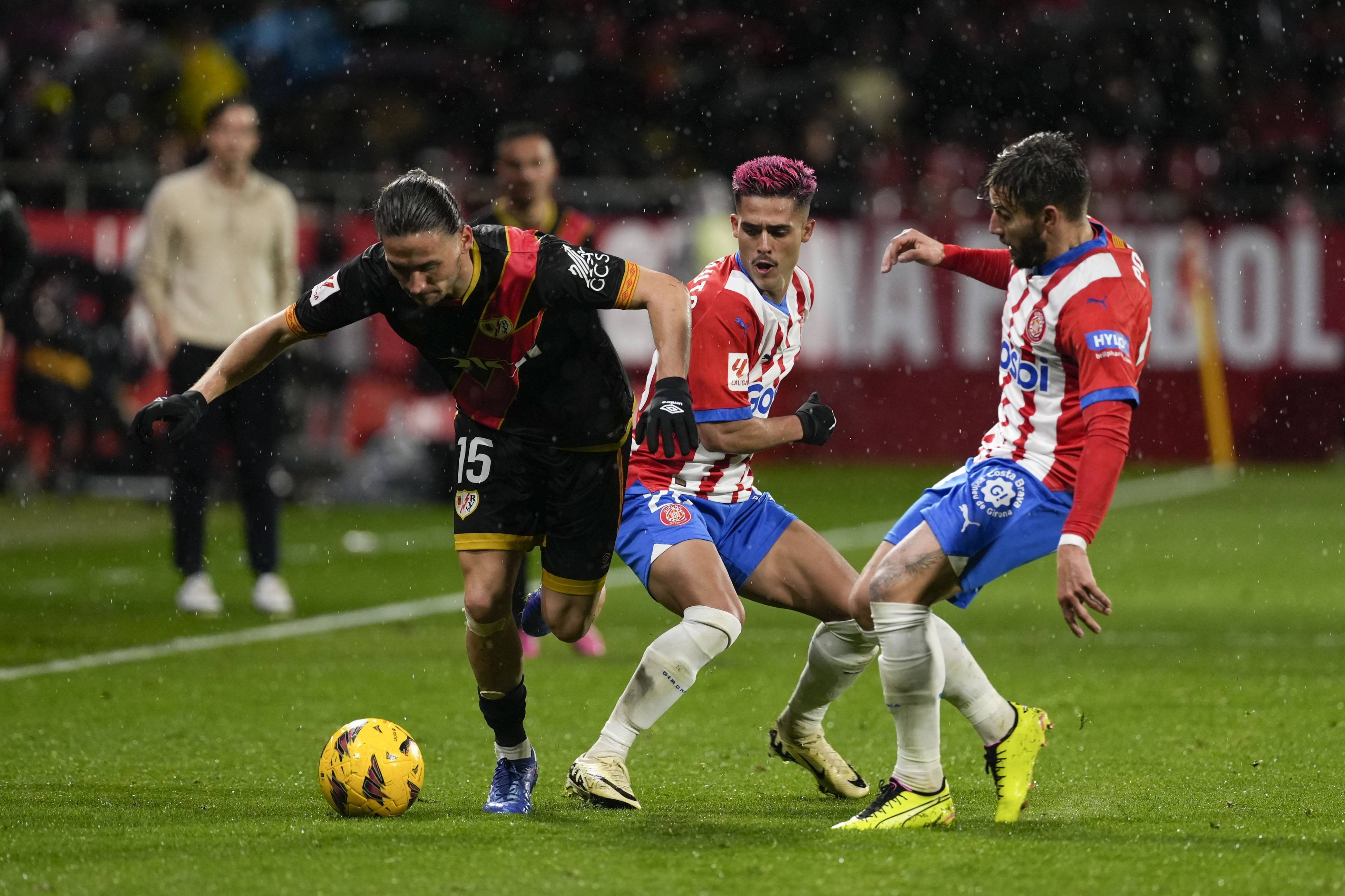 精彩瞬间!巴列卡诺在火车头球场击败维戈塞尔塔的简单介绍 精彩瞬间!巴列卡诺在火车头球场击败维戈塞尔塔的简单介绍