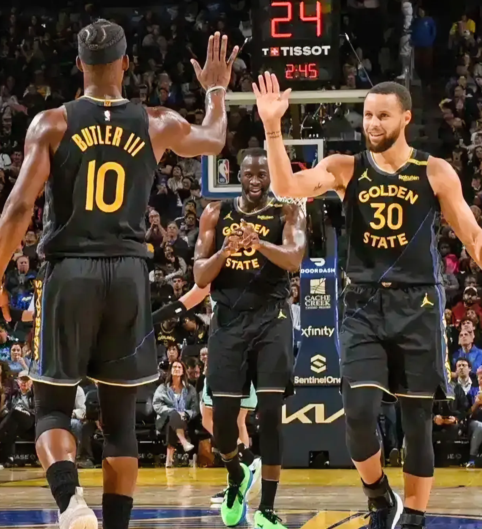 开云官网-包含黄蜂逆转澳大利亚男篮，布拉德利一己之力扛起全队的词条