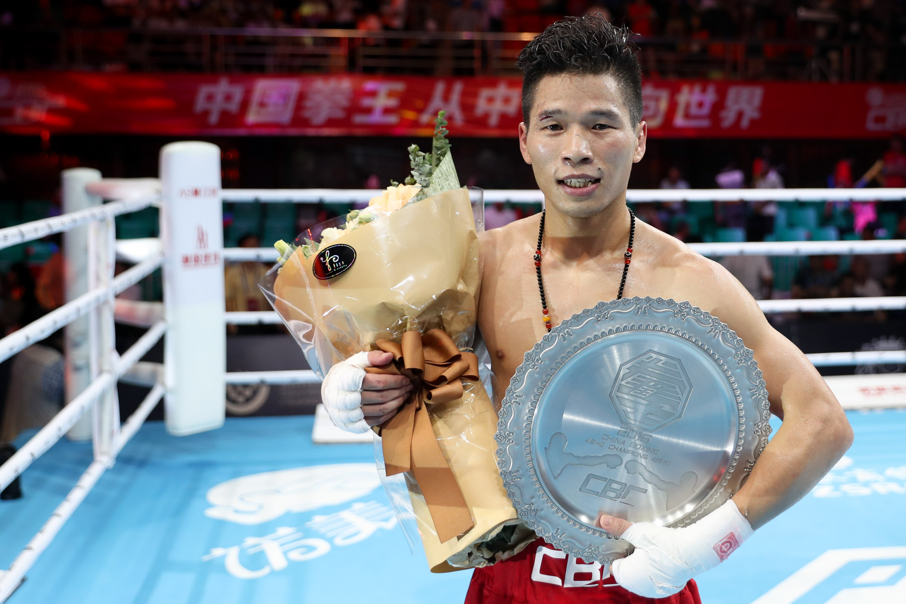 开云体育登录-包含拳击再创历史，冠军实至名归的词条